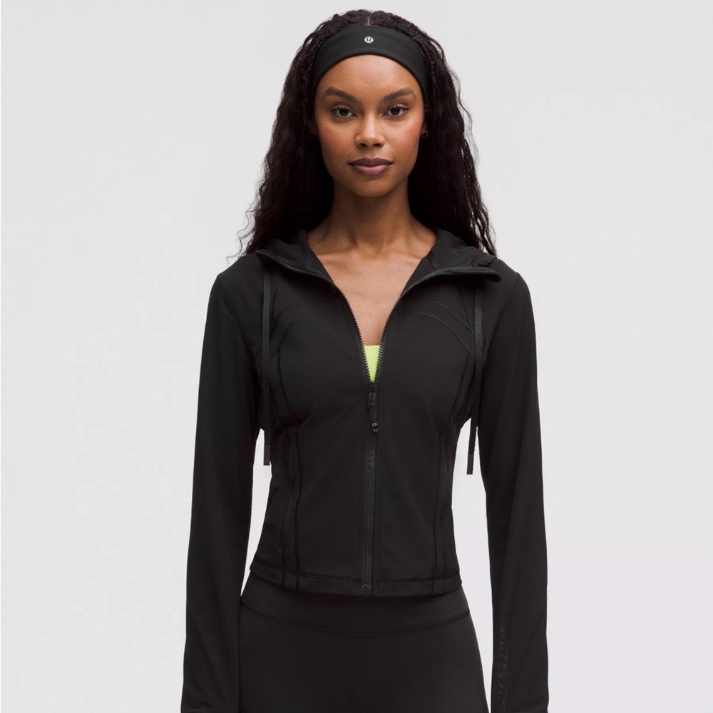 Lululemon cropped hooded mesh define jacket - black